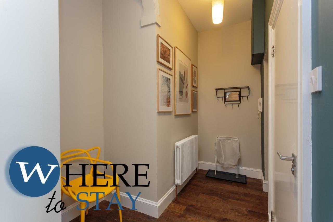 Stylish 2Bed Apartment Underneath Edinburgh Castle Exterior foto