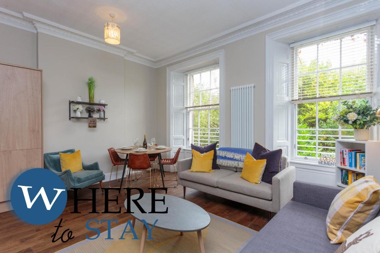 Stylish 2Bed Apartment Underneath Edinburgh Castle Exterior foto